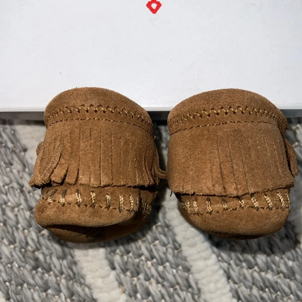 Authentic New in Box, Minnetonka Infant’s Star Riley Bootie Dusty Brown